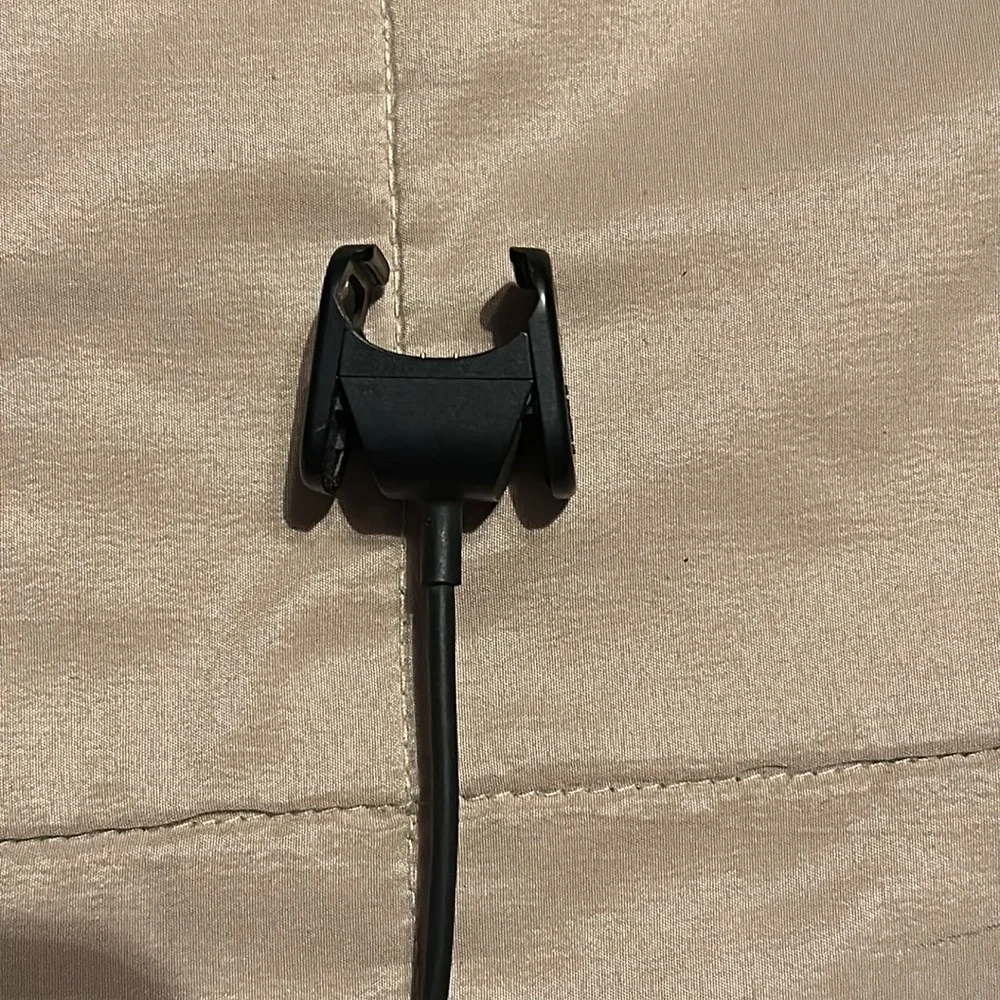 Fitbit 4 charger